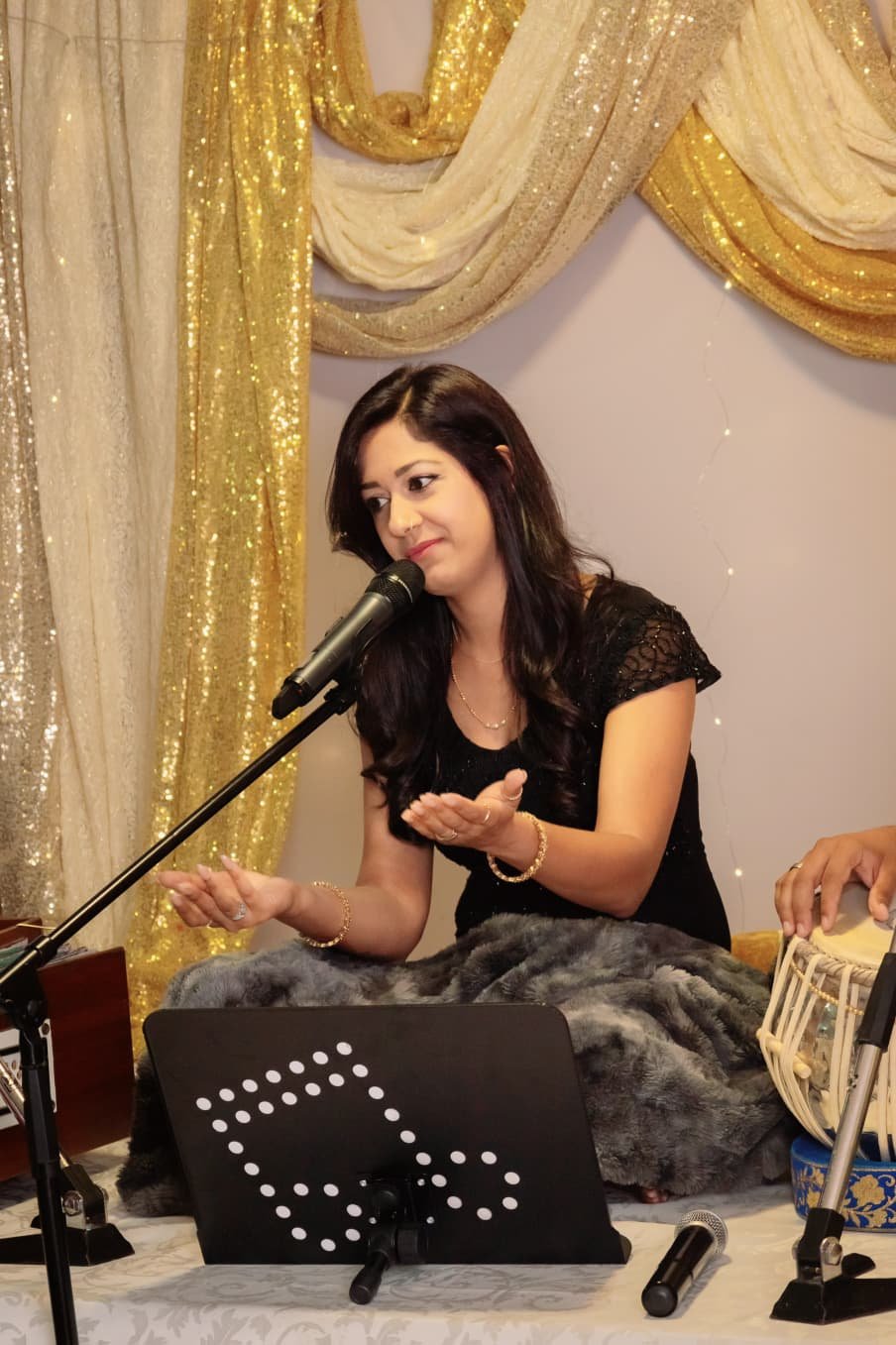 Intimate mehfil performance